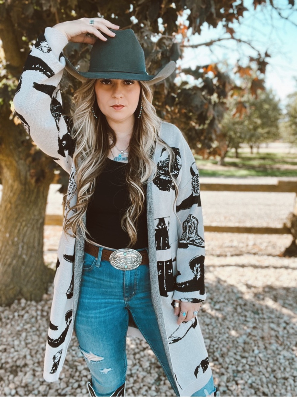 Open-Front Cowboy Boot Print Cardigan Sweater - Gray & Black